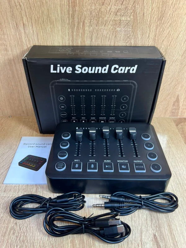 LIVE SOUND CARD F9 - ميكروفونات بالجملة Errayhany Grossiste المغرب