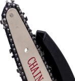 Découvrez la mini scie électrique portable parfaite pour couper bois et branches. Achetez-la pour un usage extérieur facile et précis.