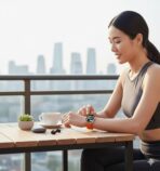 Découvrez la montre connectée Android étanche avec écran AMOLED HD et suivi santé avancé. Achetez-la pour rester connecté et actif au quotidien.