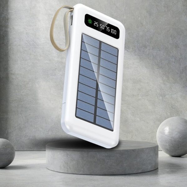 Chargez plusieurs appareils facilement avec cette batterie solaire portable sécurisée. Parfaite pour camping et voyages, restez alimenté partout. Achetez-la !